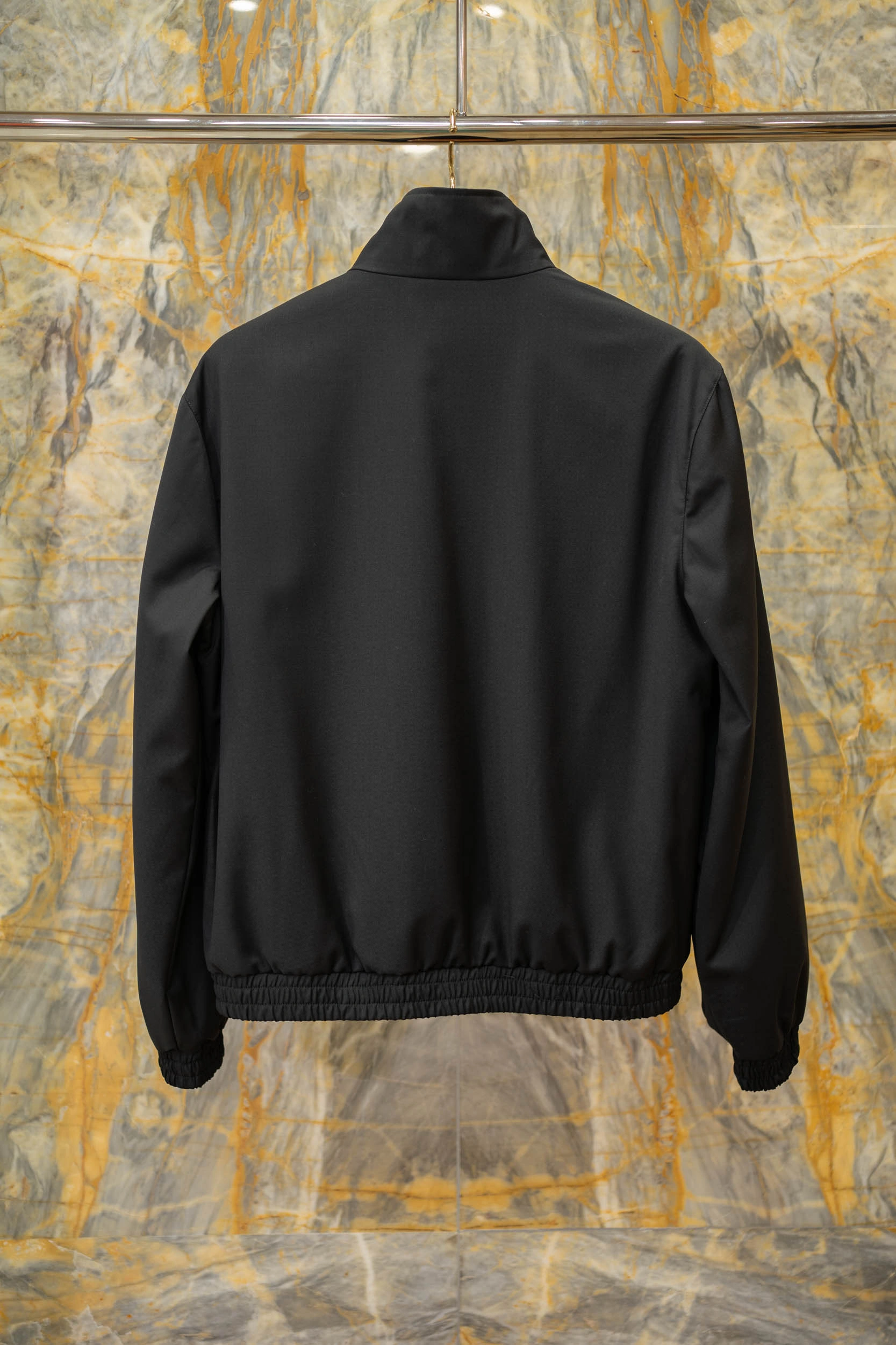 wg.luxury -- 4o835& wool item: E-F443J1238H